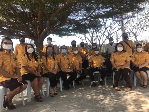 รณรงค์การแต่งกายด้วยผ้าไทย