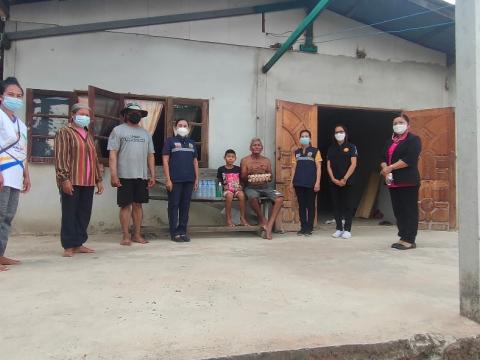 มอบเครื่องอุปโภคบริโภคให้กับผู้ที่ได้รับผลกระทบโควิด-19