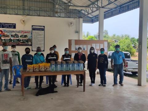 มอบเครื่องอุปโภคบริโภคให้กับผู้ที่ได้รับผลกระทบโควิด-19