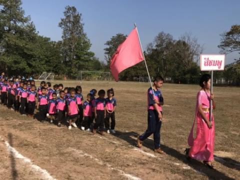 ร่วมงานกีฬาภายใน(กีฬาสี) ประจำปี 2560 ณ โรงเรียนบ้านหนองงิ้วฯ