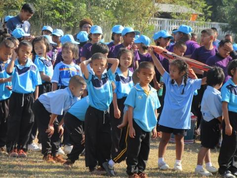 ร่วมงานกีฬาภายใน(กีฬาสี) ประจำปี 2560 ณ โรงเรียนบ้านหนองงิ้วฯ