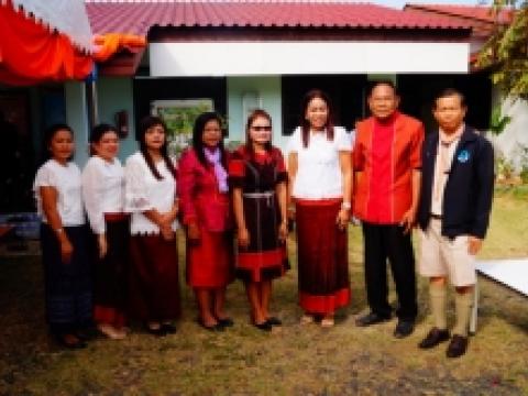 ทำบุญตักบาตรข้าวสาร-อาหารแห้ง เนื่องในวันขึ้นปีใหม่ 2561