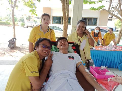 ร่วมบริจาคโลหิต เพื่อนำโลหิตไปใช้ในการรักษาผู้ป่วยที่เข้ารับการรักษาในโรงพยาบาลนางรอง