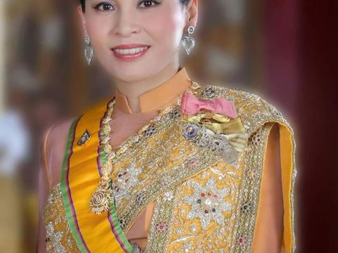 เนื่องในโอกาสวันเฉลิมพระชนมพรรษา สมเด็จพระนางเจ้าฯ พระบรมราชินี