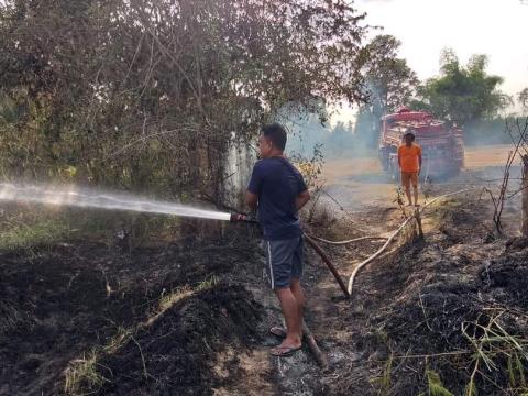 ออกระงับเหตุไฟไหม้กอไผ่ตะวันตกบ้านตากแดด หมู่ที่ 8