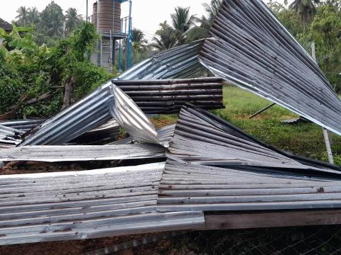 ออกตรวจสอบความเสียหายจากเหตุวาตภัยในพื้นที่บ้านแพงพวย หมู่ที่9