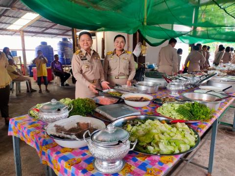 เข้าร่วมพิธีตักบาตร และถวายภัตตาหาร ณ วัดขุนก้อง