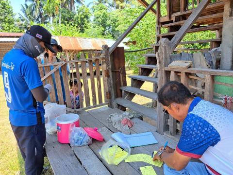ออกฉีดวัคซีนป้องกันและควบคุมโรคพิษสุนัขบ้า ณ บ้านหนองตาโรง หมู่ที่ 10