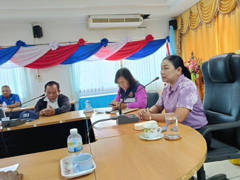 ประธานการจัดประชุมและพิธีมอบบ้านพอเพียง โดยสภาองค์กรชุมชนตำบลนางรอง อำเภอนางรอง จังหวัดบุรีรัมย์