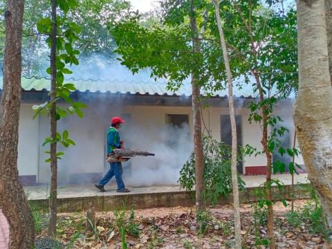 ออกดำเนินโครงการป้องกันและควบคุมโรคไข้เลือดออก ประจำปีงบประมาณ พ.ศ. 2567 ณ บ้านหนองเสม็ด หมู่ที่ 3 โดยมีผู้นำหมู่บ้าน และ อาสาสมัครสาธารณสุขประจำหมู่บ้าน (อสม.) และโรงพยาบาลนางรอง ร่วมดำเนินโครงการดังกล่าว