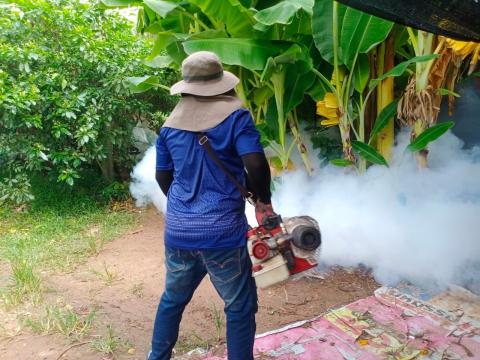 ออกดำเนินโครงการป้องกันและควบคุมโรคไข้เลือดออก ประจำปีงบประมาณ พ.ศ. 2567 ณ บ้านหนองเสม็ดพัฒนา หมู่ที่ 14 โดยมีผู้นำหมู่บ้าน และ อาสาสมัครสาธารณสุขประจำหมู่บ้าน (อสม.) และโรงพยาบาลนางรอง ร่วมดำเนินโครงการ