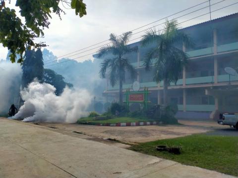 ออกดำเนินโครงการป้องกันและควบคุมโรคไข้เลือดออก หมู่ที่ 2