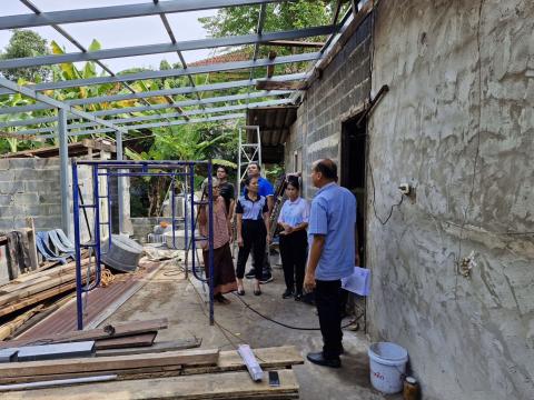 ออกตรวจเยี่ยมโครงการปรับสภาพแวดล้อมของผู้สูงอายุ ประจำปีงบประมาณ 2568