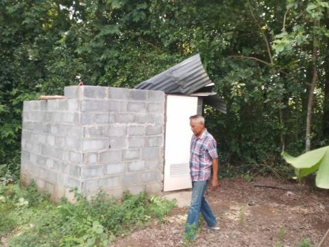 ลงพื้นที่สำรวจความเสียหายพายุพัดบ้านเรือนประชาชน