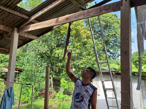 ลงพื้นที่สำรวจความเสียหายพายุพัดบ้านเรือนประชาชน