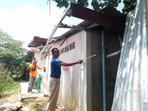 ลงพื้นที่สำรวจความเสียหายพายุพัดบ้านเรือนประชาชน