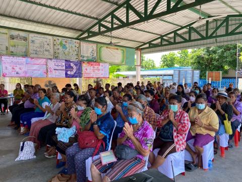 โครงการสืบสานพระราชปณิธานสมเด็จย่า ต้านภัยมะเร็งเต้านม หมู่ที่ 5