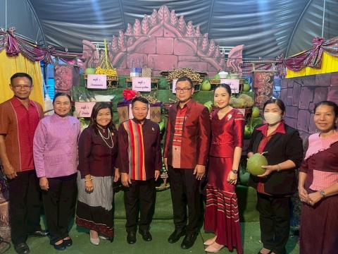 พิธีเปิดงานหนึ่งอำเภอหนึ่งงานประเพณี “เทศกาลกินขาหมูรสดี มะพร้าวเผาหมูสี ข้าวเม่ามากมี ของดีเมืองนางรอง” ประจำปี 2568