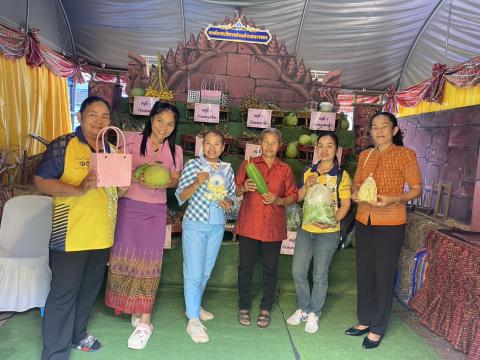 รางวัลชนะเลิศ ส้มโอขาวน้ำผึ้ง