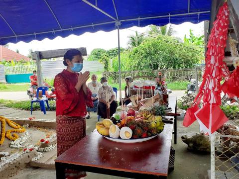 ร่วมงานพิธีไหว้ศาลตาปู่ (บ้านหนองเสม็ดพัฒนา)