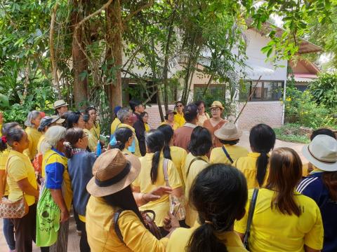 โครงการพัฒนาคุณภาพชีวิตให้ความรู้ตามแนวเศรษฐกิจ