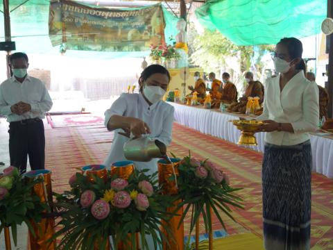 เข้าร่วมพิธีเปิดโครงการส่งเสริมประเพณีแห่เทียนพรรษา