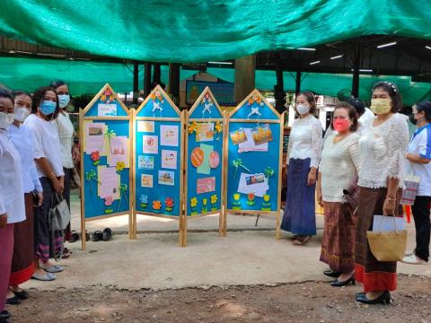 เข้าร่วมพิธีเปิดโครงการส่งเสริมประเพณีแห่เทียนพรรษา