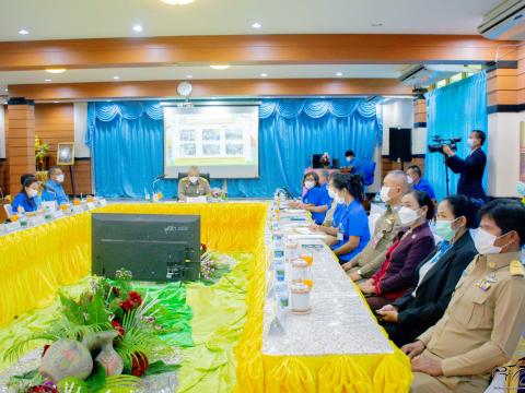 ลงพื้นที่ตรวจเยี่ยมคณะครูและนักเรียน