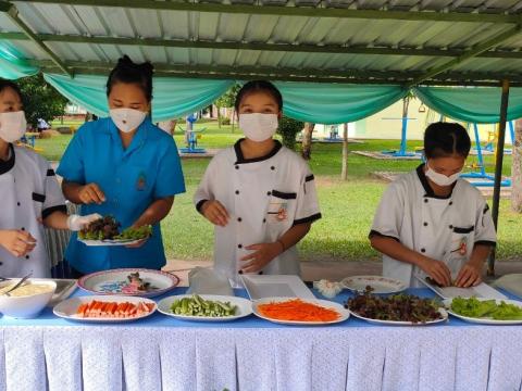 ลงพื้นที่ตรวจเยี่ยมคณะครูและนักเรียน