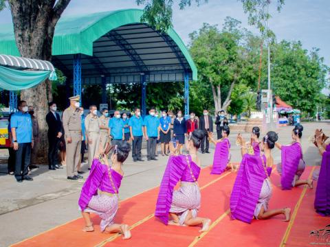 ลงพื้นที่ตรวจเยี่ยมคณะครูและนักเรียน