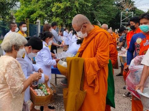 เข้าร่วมกิจกรรมวันเฉลิมพระชนมพรรษาพระบาทสมเด็จพระเจ้าอยู่หัว