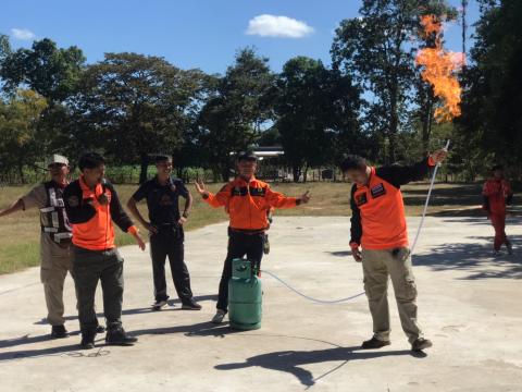 ซ้อมแผนการเตือนภัย ณ ศูนย์พัฒนาเด็กเล็กโรงเรียนบ้านหนองงิ้วฯ