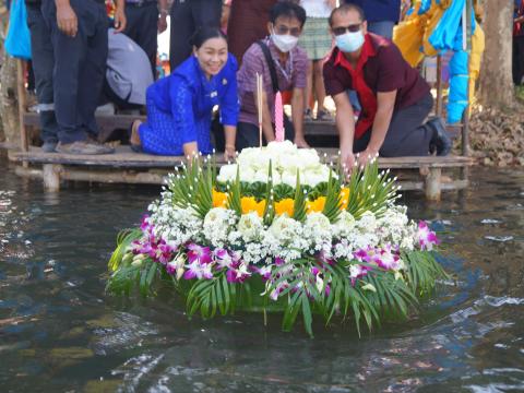 โครงการส่งเสริมประเพณีลอยกระทง