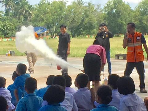 โครงการฝีกอบรมพัฒนาศักยภาพด้านการป้องกันและบรรเทาสาธารณภัย