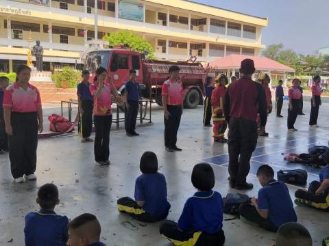 ออกร่วมโครงการส่งเสริมความปลอดภัยนักเรียน ณ โรงเรียนราชประชานุเคราะห์ 51