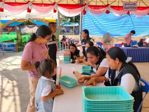 ร่วมส่งเสริมและสนับสนุน จำหน่ายบัตรมัจฉากาชาด ในงานประจำปีและงานกาชาดอำเภอนางรอง ประจำปี2567