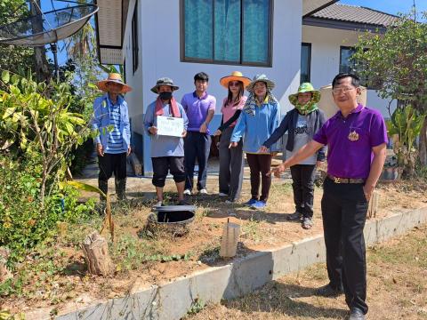 มอบหมายกองสาธารณสุขและสิ่งแวดล้อม นำโดย นายเสกสรรค์ ต่างประโคน รองปลัดองค์การบริหารส่วนตำบลและเจ้าหน้าที่ ร่วมกับ อสม. และผู้นำท้องถิ่น ผู้นำท้องที่ ออก ทวนสอบ ถังขยะเปียก