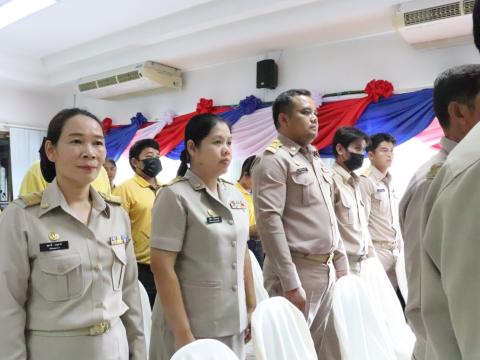 เข้าร่วมพิธีวางพานพานพุ่มดอกไม้สด เนื่องใน "วันท้องถิ่นไทย"