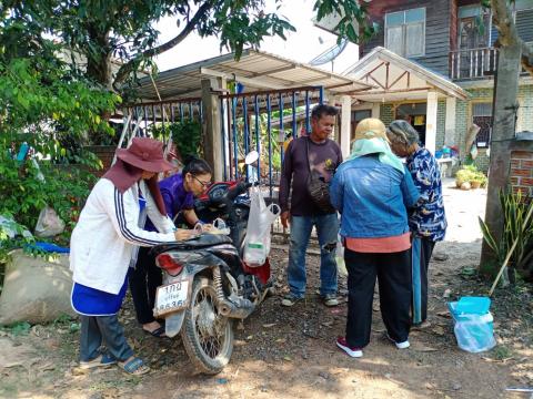 มอบหมายให้เจ้าหน้าที่กองสาธารณสุขและสิ่งแวดล้อม ออกดำเนินฉีดวัคซีนป้องกันและควบคุมโรคพิษสุนัขบ้า