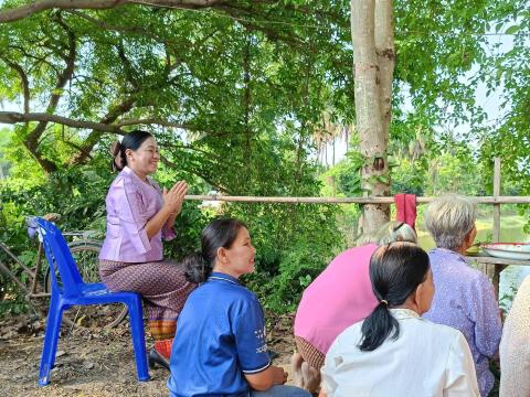 ร่วมพิธีทำบุญตักบาตรตาปู่สระหนองใหญ่ บ้านคอกควาย หมู่ 7